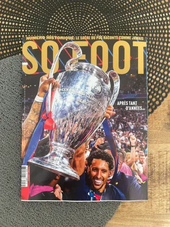 Magazine sofoot PSG collector