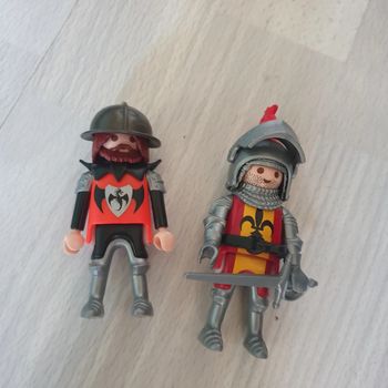 Magnifique lot playmobiles chevaliers 2010
