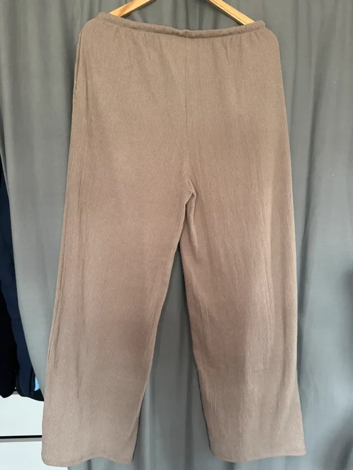 Pantalon - photo numéro 2