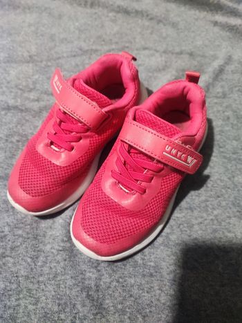 Basket  de sport pointure 28