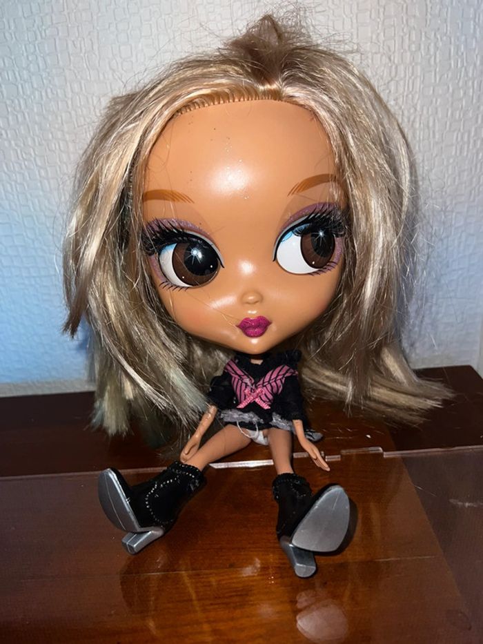 Poupée mattel rockabelle beauty cuties 2006, Style Blythe - photo numéro 5