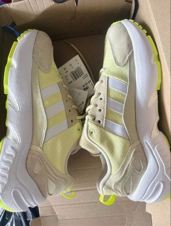 Baskets Adidas originals 39 1/3 zx 22 boost jaune clair beige neuves