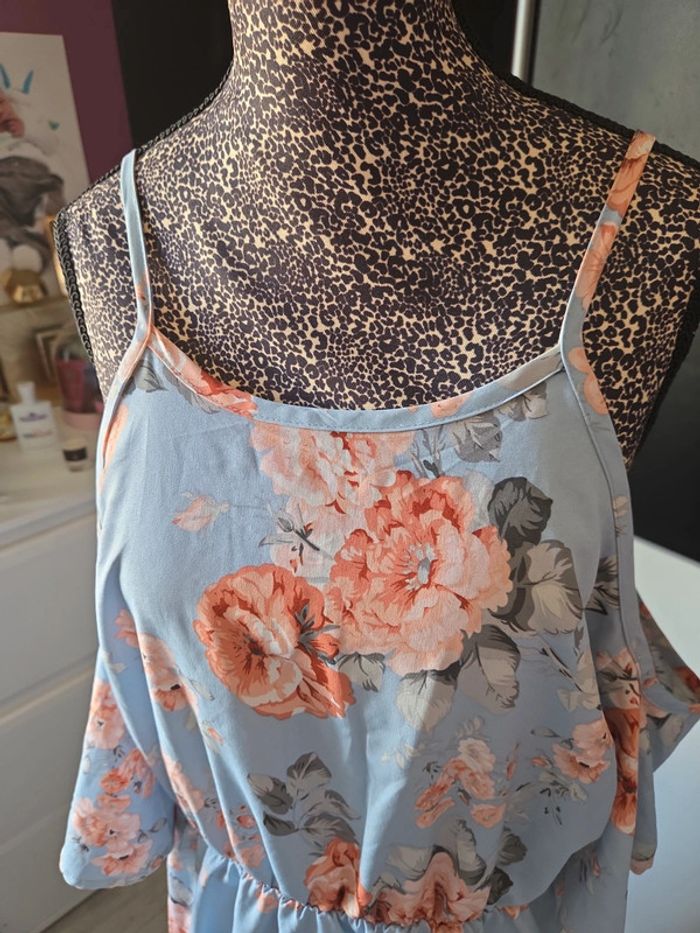 Robe bleu de chez shein en taille 0XL - photo numéro 3