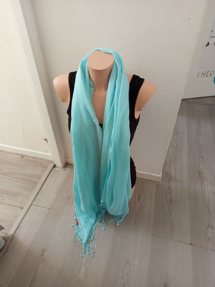 Châle - photo numéro 3