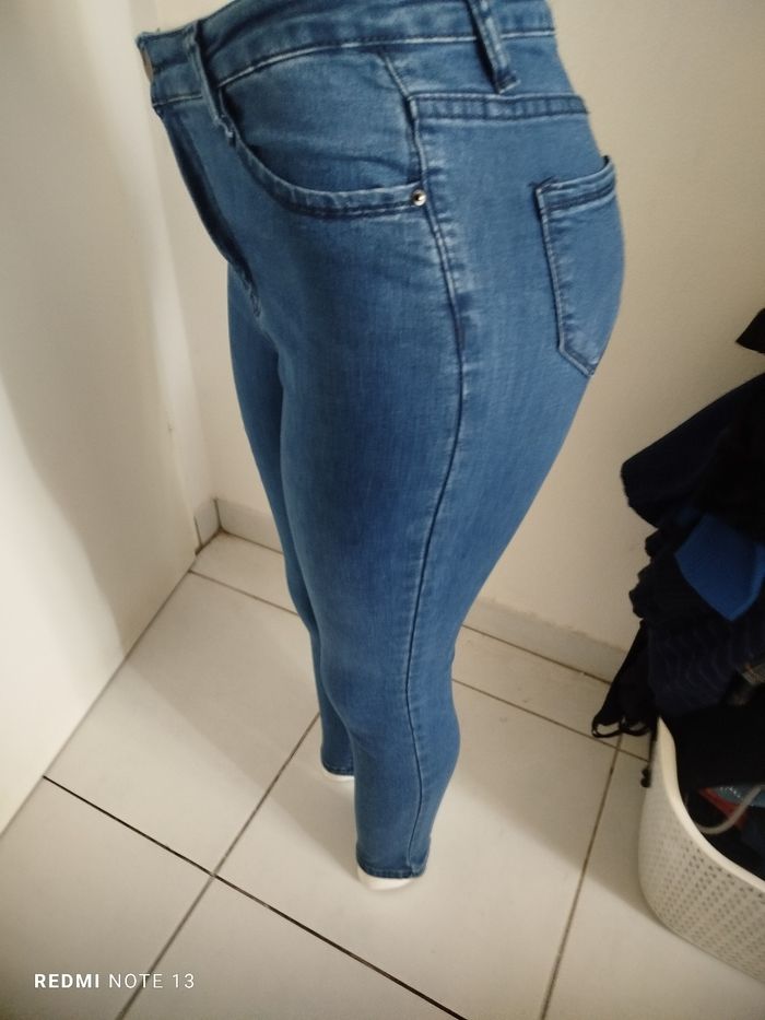 #kytieSfemme. Jeans slim taille S - photo numéro 3