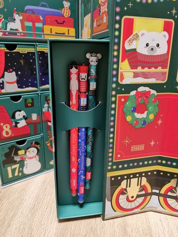 Calendrier Legami Noël 2025 incluant 3 stylos