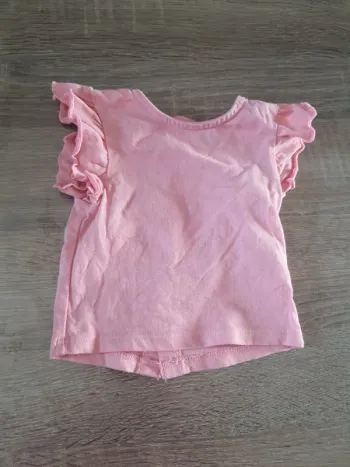 T-shirt rose Kiabi 1 mois