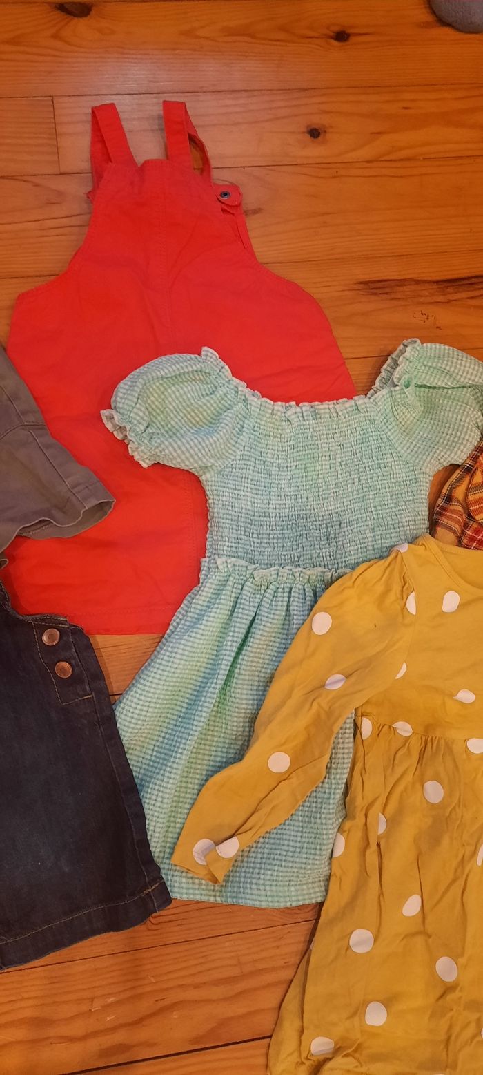 Lot de 6 robes en très bon etat - photo numéro 3