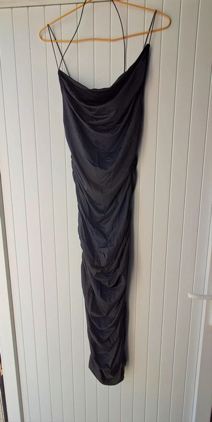 Robe moulante satinée  t36 - photo numéro 4