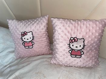 Coussin hello kitty