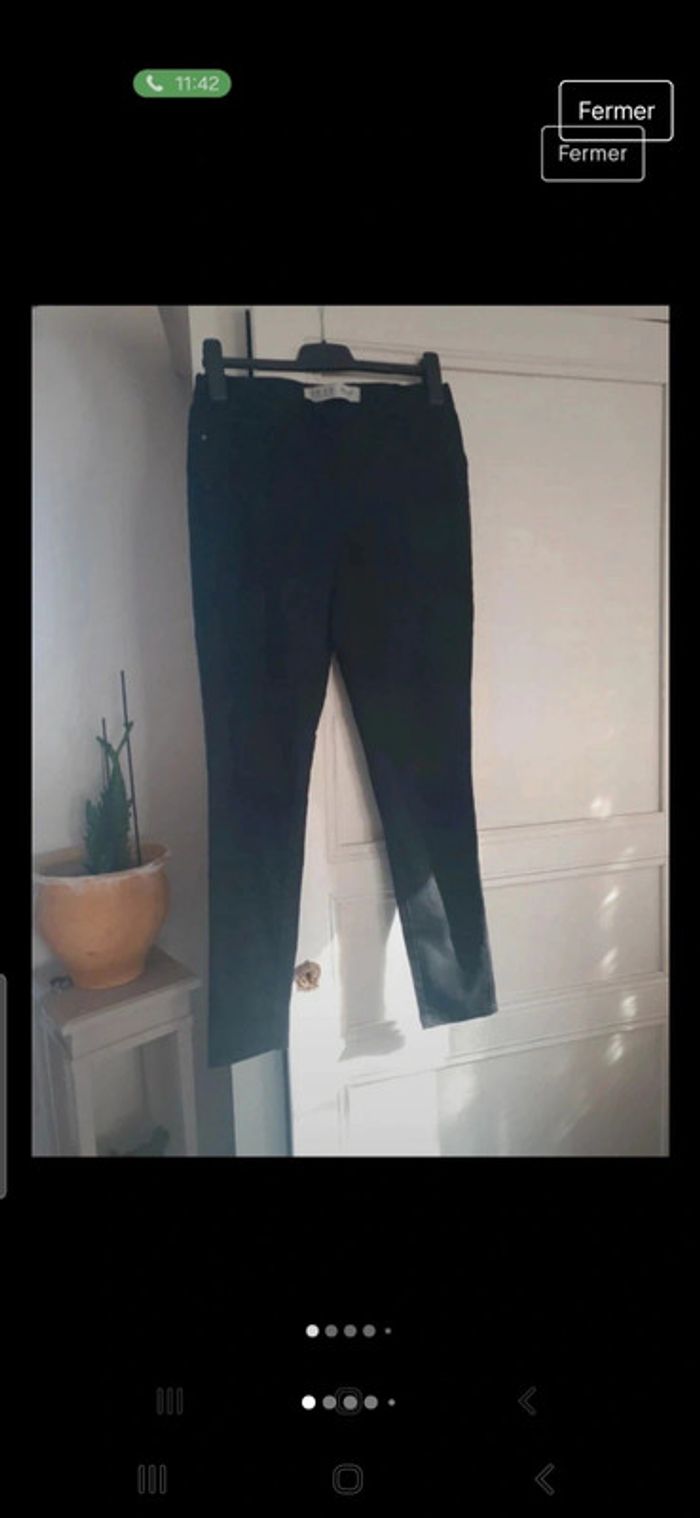 Lot de pantalons (2) - photo numéro 2
