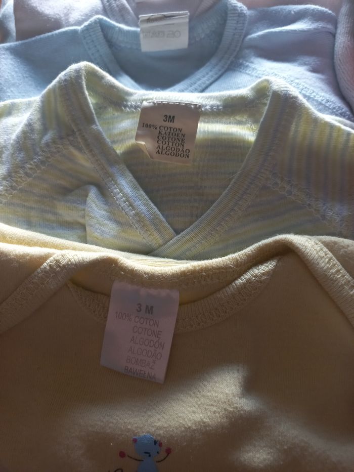 Lot pyjamas et bodies bébé 3 mois - photo numéro 5