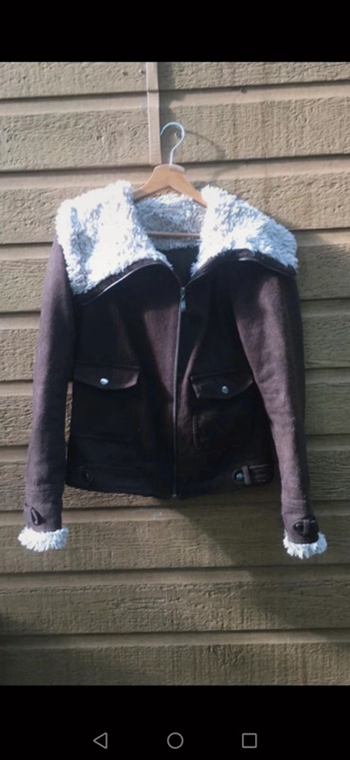 Blouson en fausse fourrure - photo numéro 2