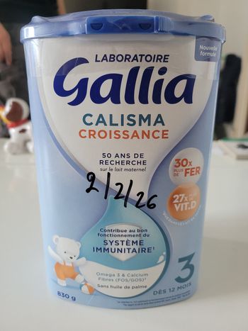 Vend boîte de lait " gallia calisma " 3eme age neuf