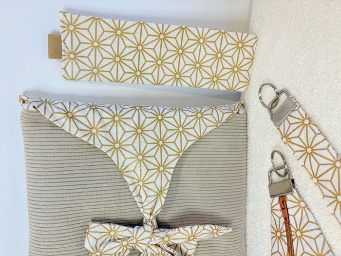 Pochette à livre Beige à motifs dorés - photo numéro 3