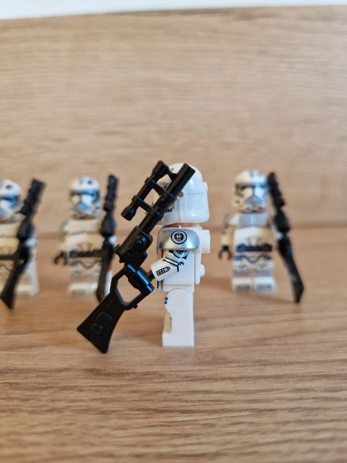 Figurines type lego 4 Clones blanc star wars - photo numéro 3