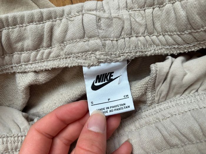 Ensemble nike couleur crème - photo numéro 3