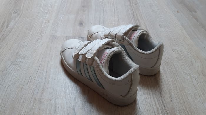 Baskets Adidas p.28 - photo numéro 3