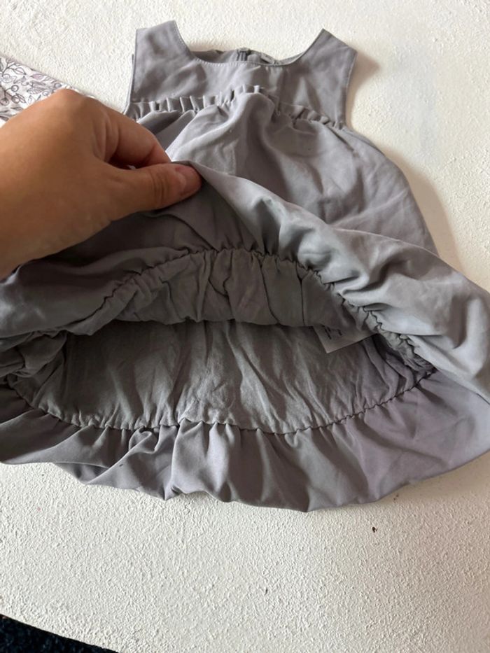Tenue robe + t shirt Okaidi 3 mois parfait état - photo numéro 4