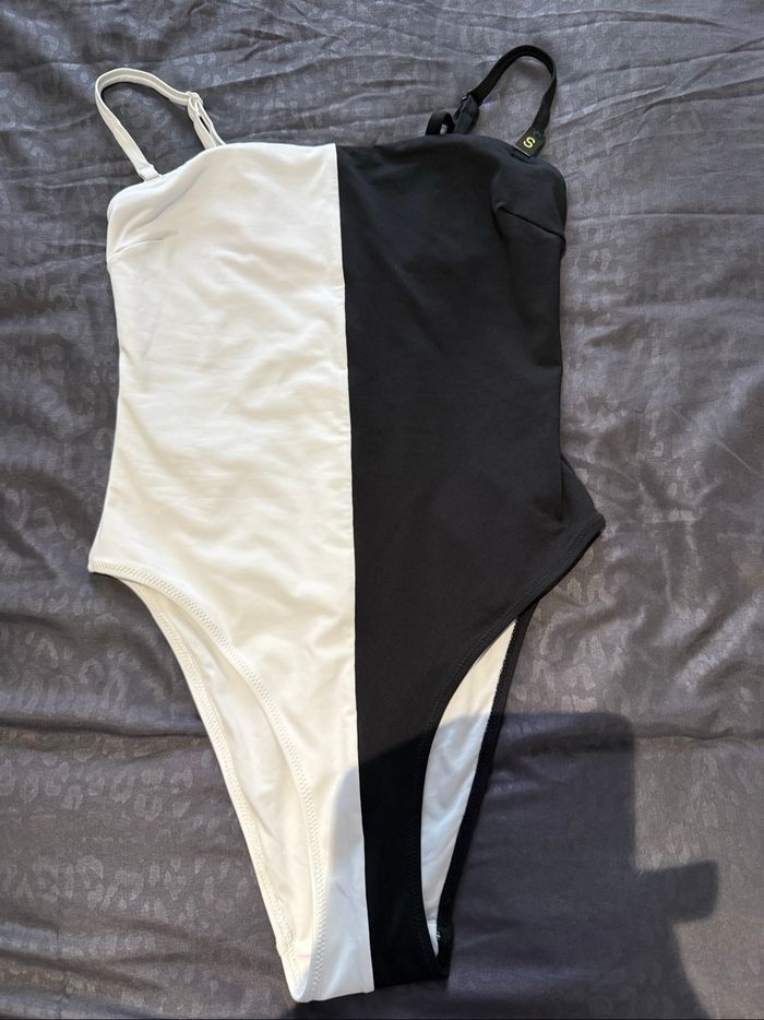 Maillot de bain bicolore Undiz neuf taille 36