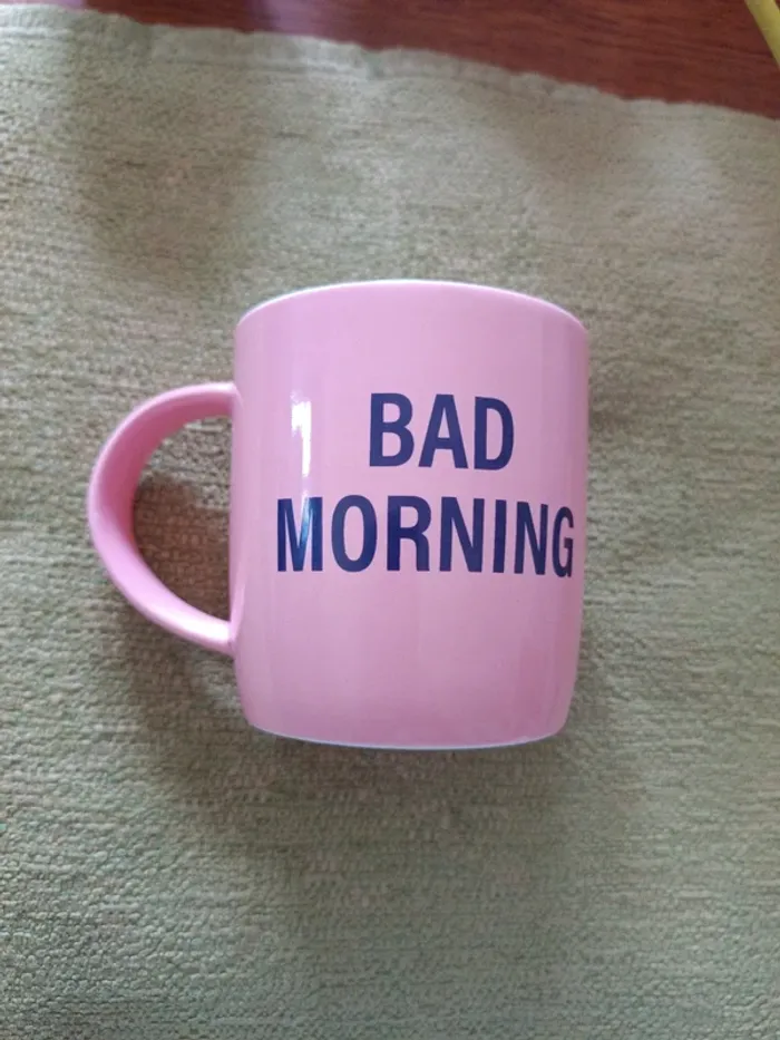 Tasse rose Happy Bad Morning 9.5 cm. - photo numéro 2