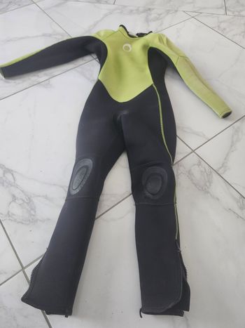 Combinaison intégrale plongée 12 ans