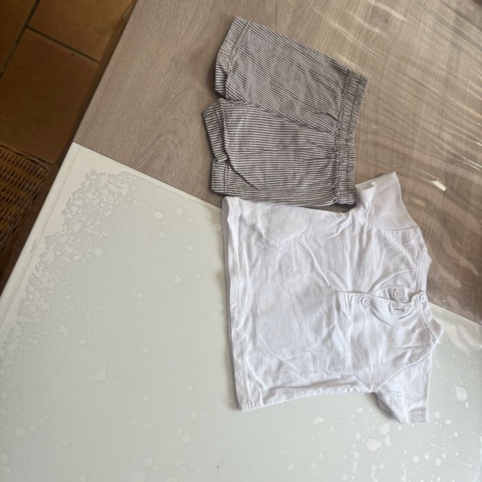 Ensemble taille 3 mois (tee shirt et short) - photo numéro 2