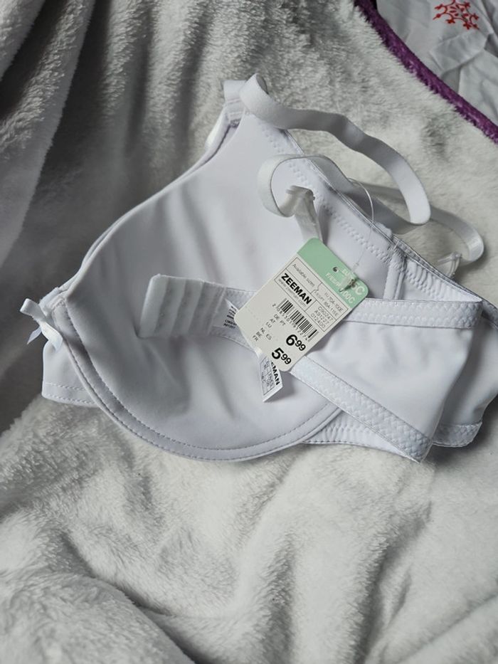 Soutien gorge - photo numéro 2