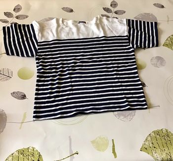 T Shirt marin  100% coton marine et blanc tailleM Kimland