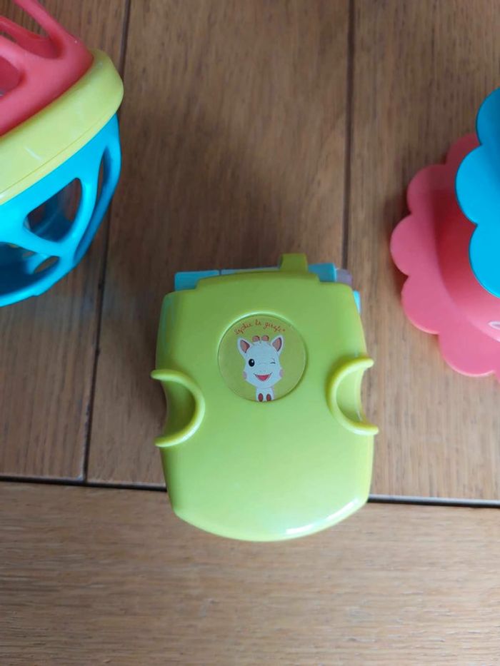 Téléphone sophie la girafe - photo numéro 2