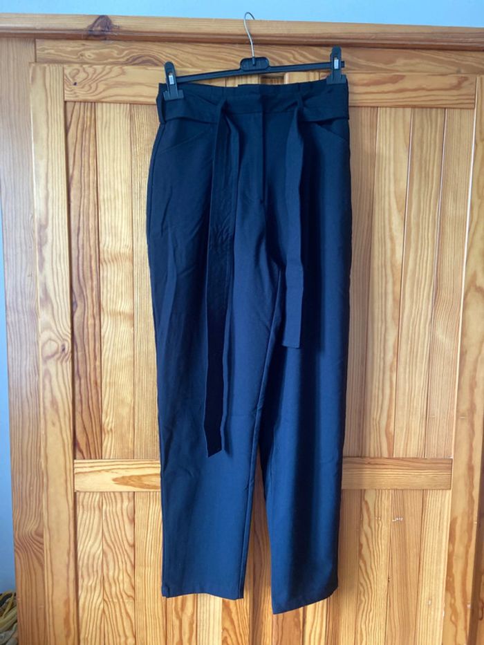 Pantalon femme 40 neuf