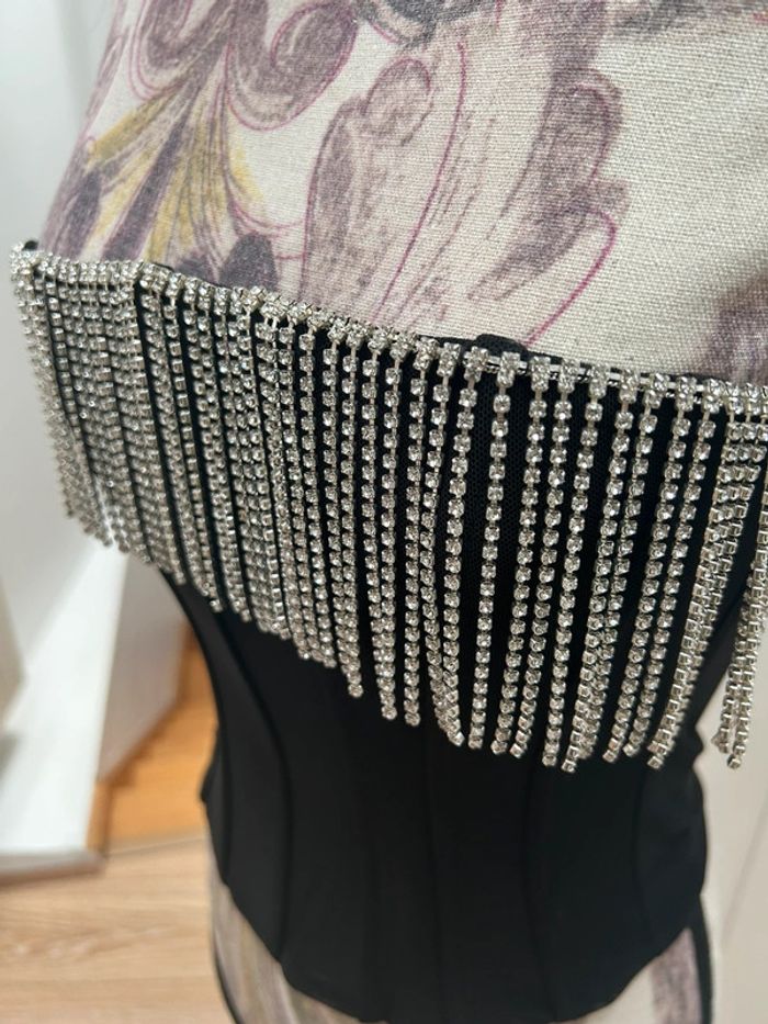 Crop top bustier  bershka noir avec franges métallique et strass - taille xs neuf - photo numéro 5