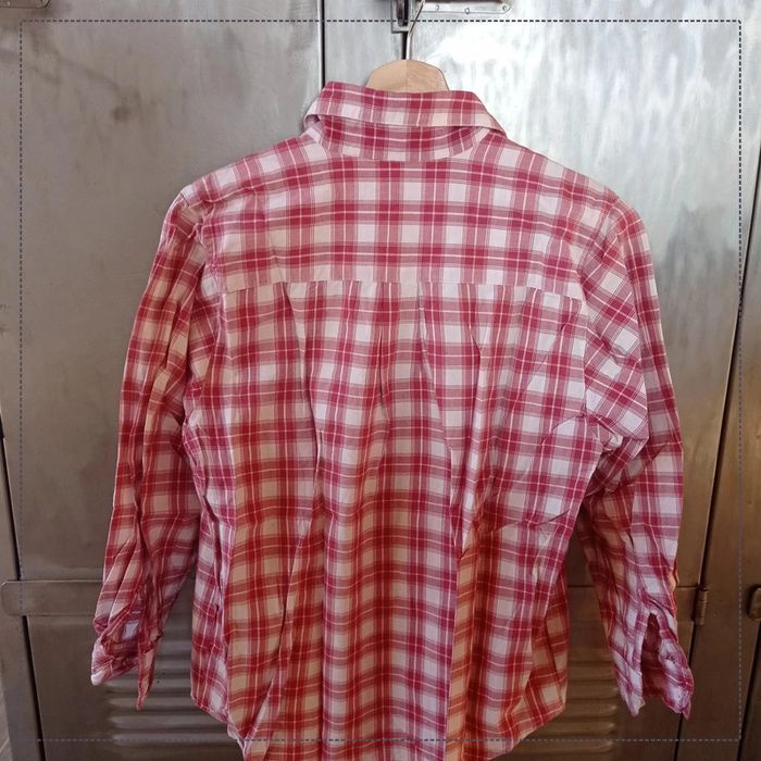 Chemise à carreaux rouge et blanc taille 34/36 bon état - photo numéro 4