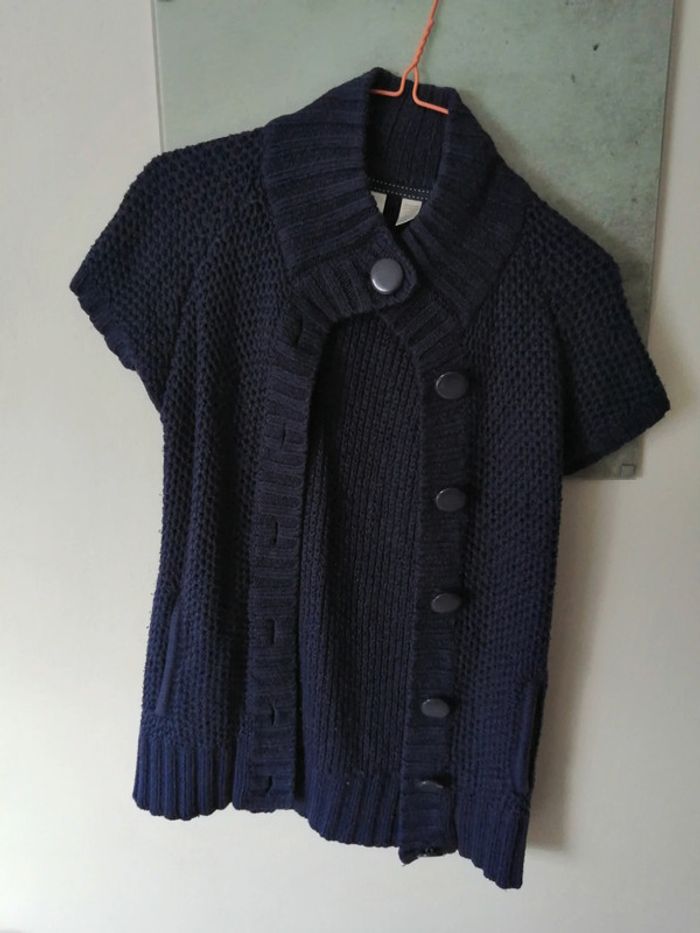 Gilet violet à boutons - photo numéro 2