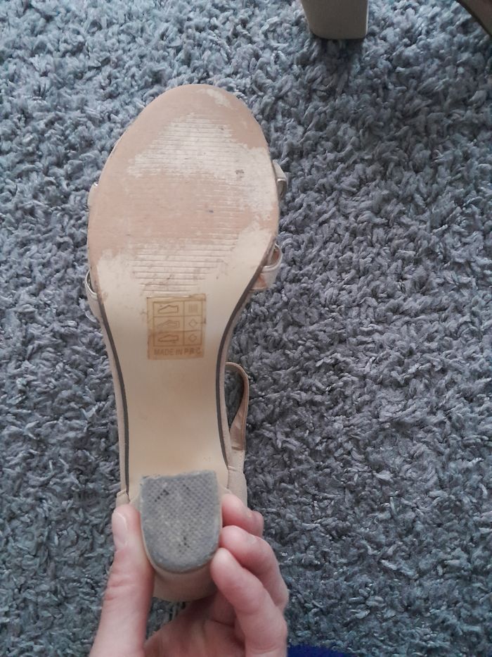 Jolie paire de talons beige T39 - photo numéro 5