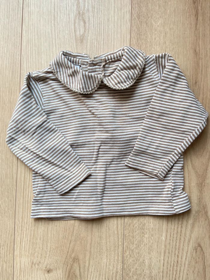 Tenue beige jean Zara et haut col Claudine 12 mois - photo numéro 2