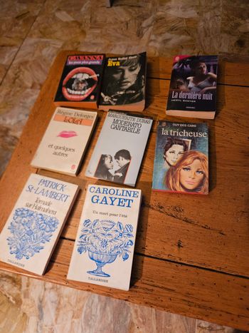 8 livres 📚  romans