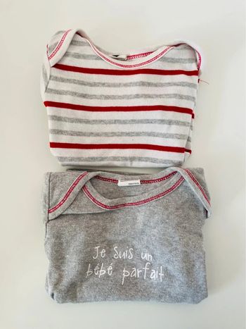 Maillot de corp bébé taille 12 mois bodie body tee shirt