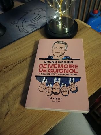 LIVRE DE MEMOIRE DE GUIGNOL DE BRUNO GACCIO