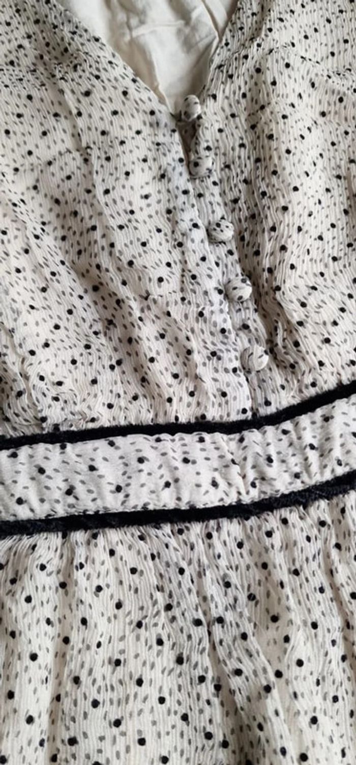 Robe en soie courte et manches longues Ba&sh modèle Dolly gris clair taille XS ou 34 - photo numéro 3