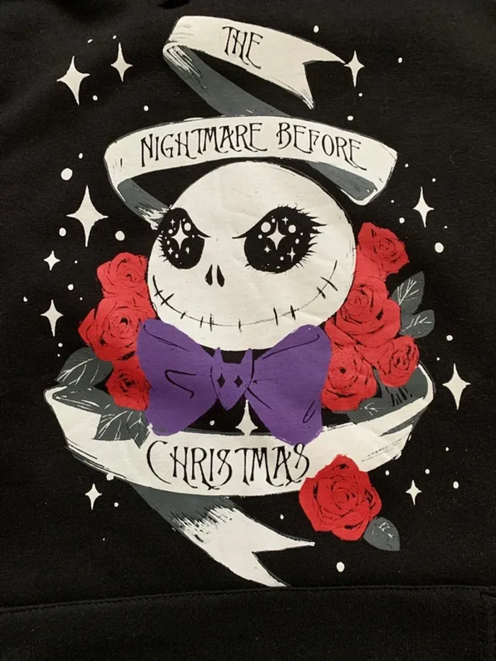Sweat, étrange Noël de monsieur Jack, taille S capuche neuf trop petits pour moi - photo numéro 2