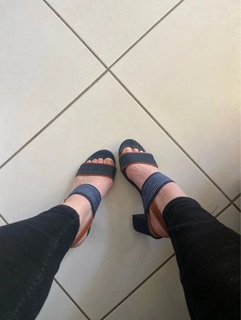 Sandales à talons bleu The divine factory taille 37