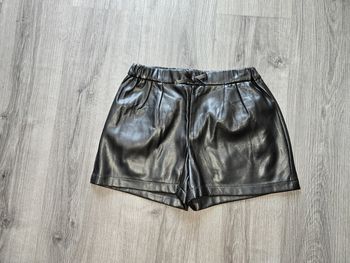 Short simili cuir
