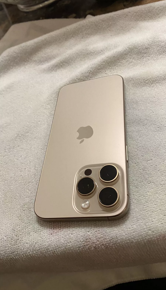 Iphone -16-pro-max - photo numéro 2