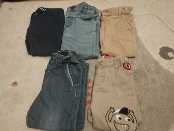 Lot 5 pantalons 23/24 mois