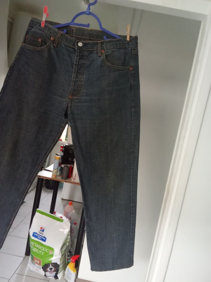 Jeans Levi's strass taille 46 très jolie Jean  0 des faux - photo numéro 4