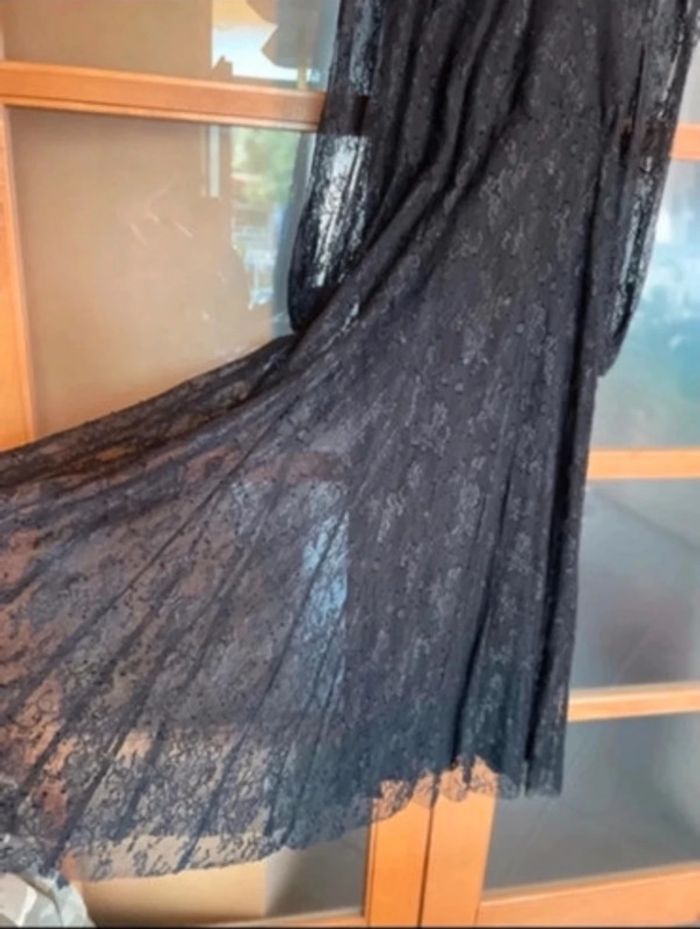 Robe zara noir dentelle édition limitée Zara collection taille L - photo numéro 3