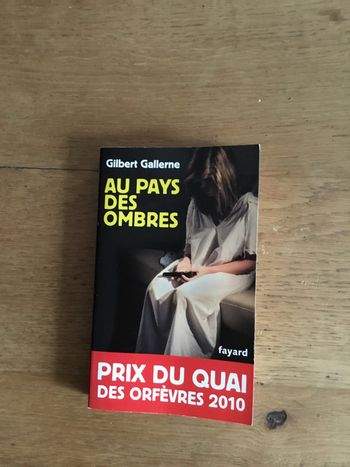 Livre « au pays des ombres »