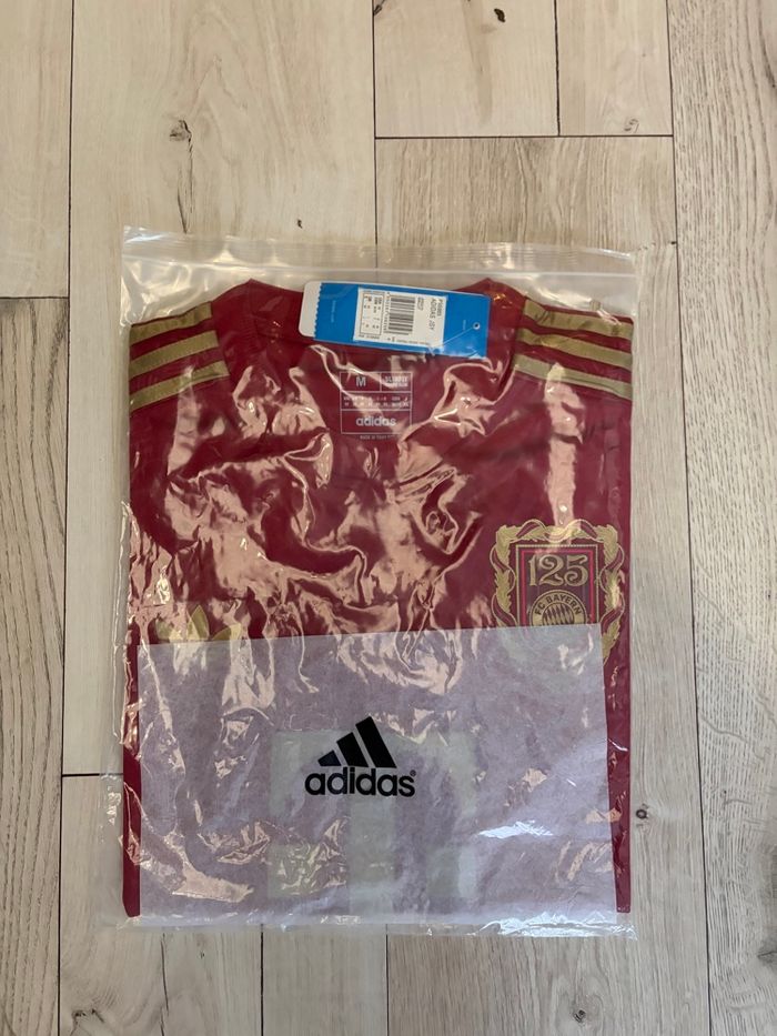 Maillot Bayern 125 ans taille M - photo numéro 2