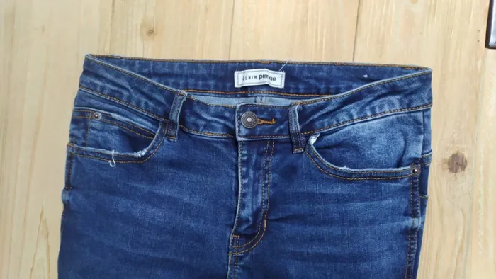 Jean brut femme de marque "PIMKIE" coupe skinny - photo numéro 3